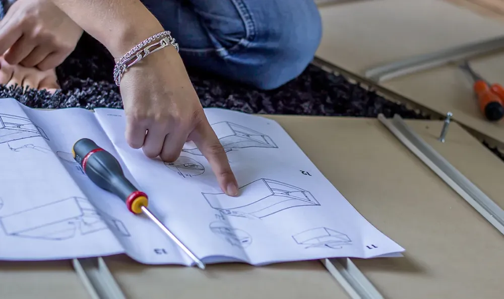 Montage de mobilier à Verson